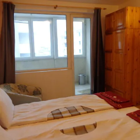 Apartamento Moni 2 *